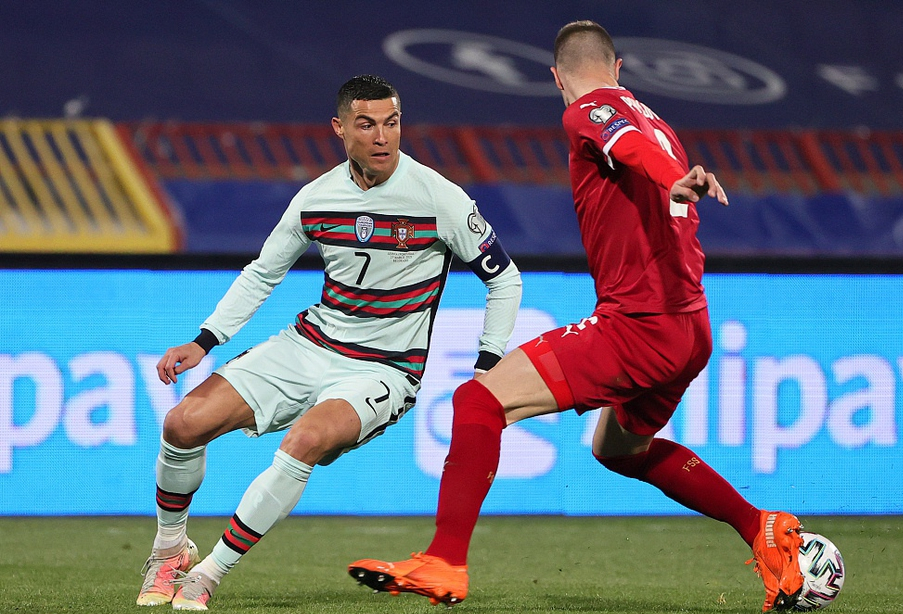 بوابةالنادىالاهلىمدينةنصربوابةالعراقةوالتاريخالكروى